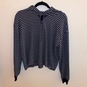 HOLLISTER CROPPED HOODIE